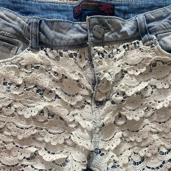 NOBO crochet front denim shorts - Picture 5 of 7